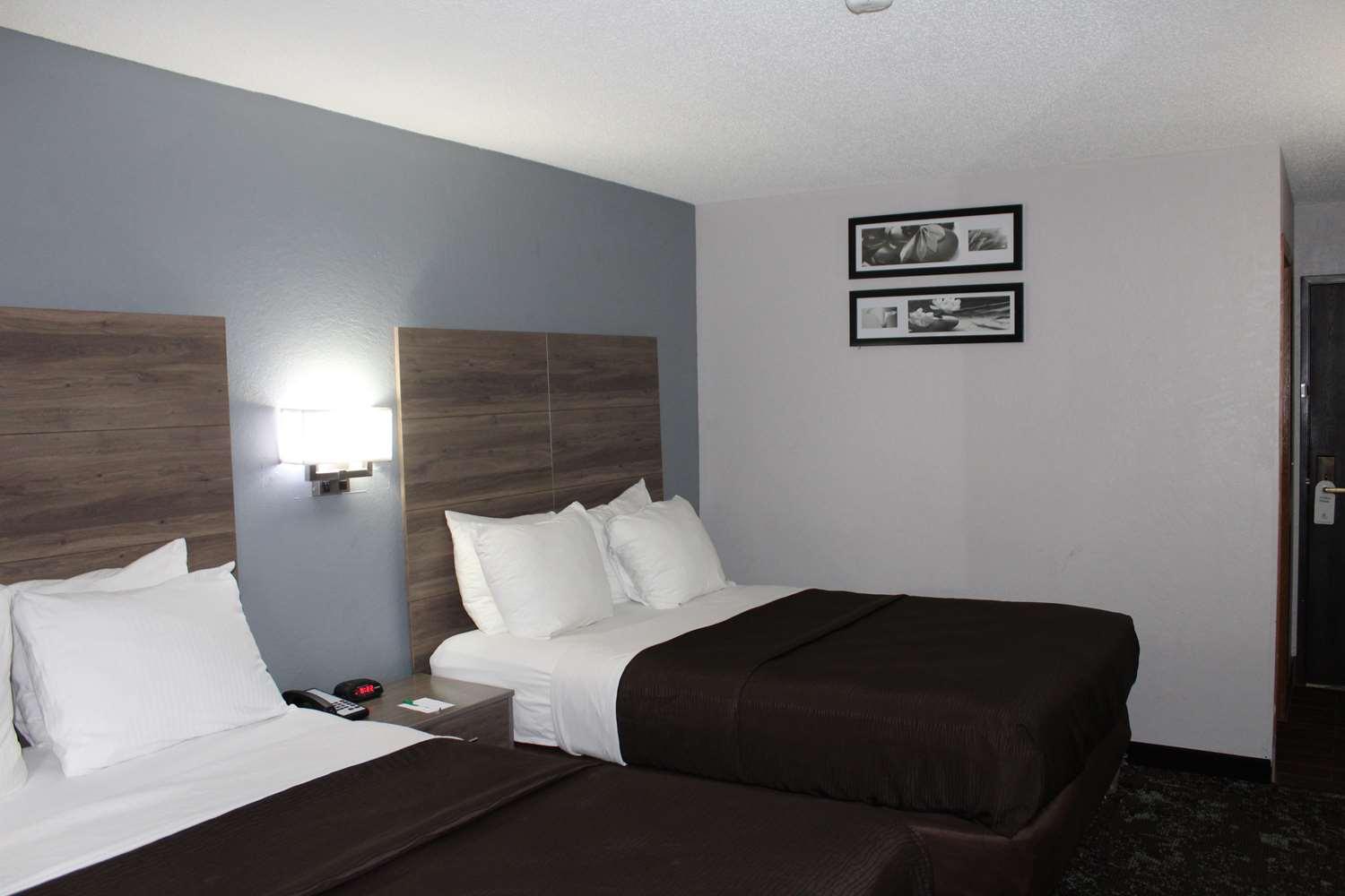 Hotel Ramada By Wyndham Cedar Rapids South Exteriér fotografie