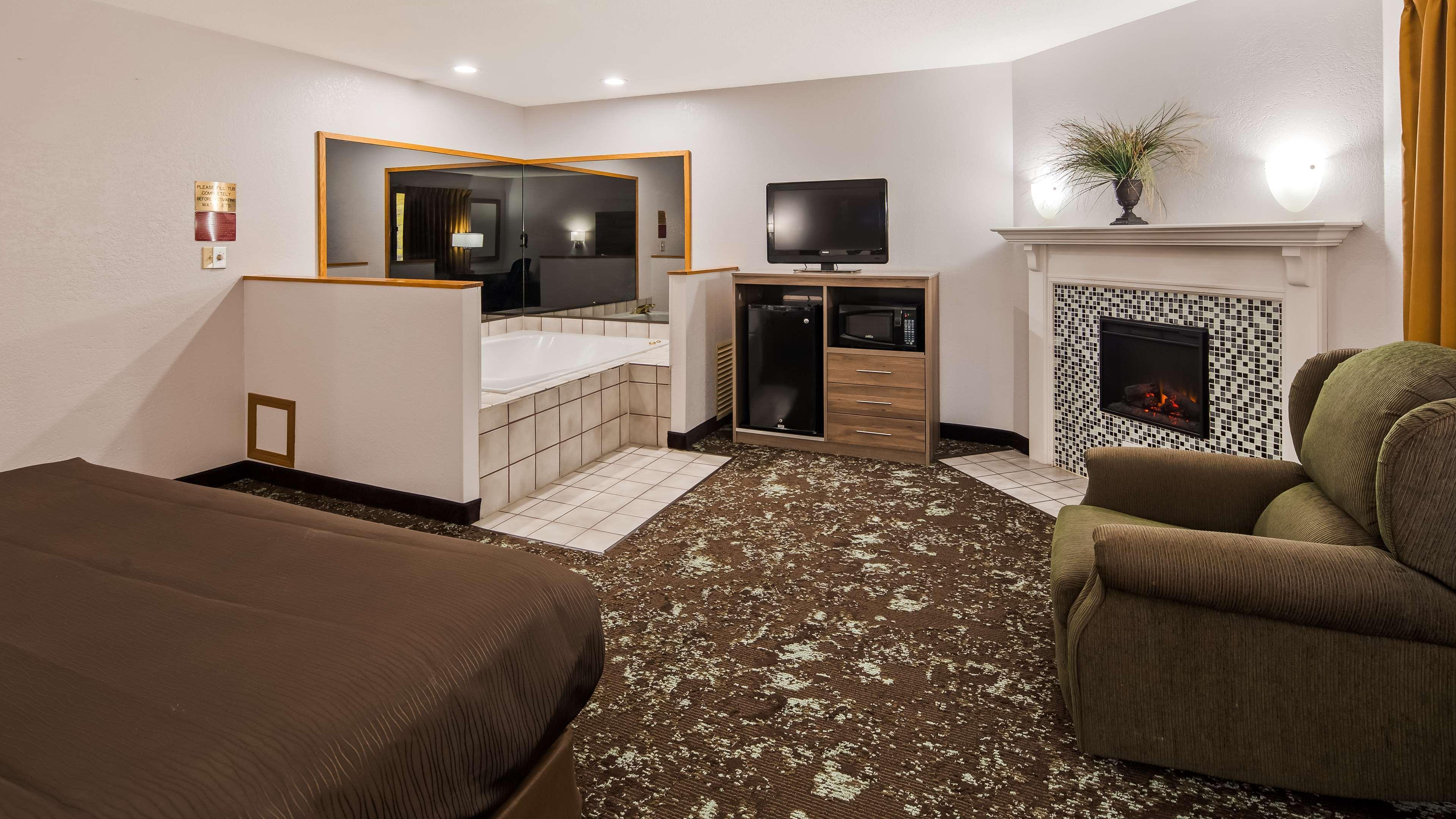 Hotel Ramada By Wyndham Cedar Rapids South Exteriér fotografie