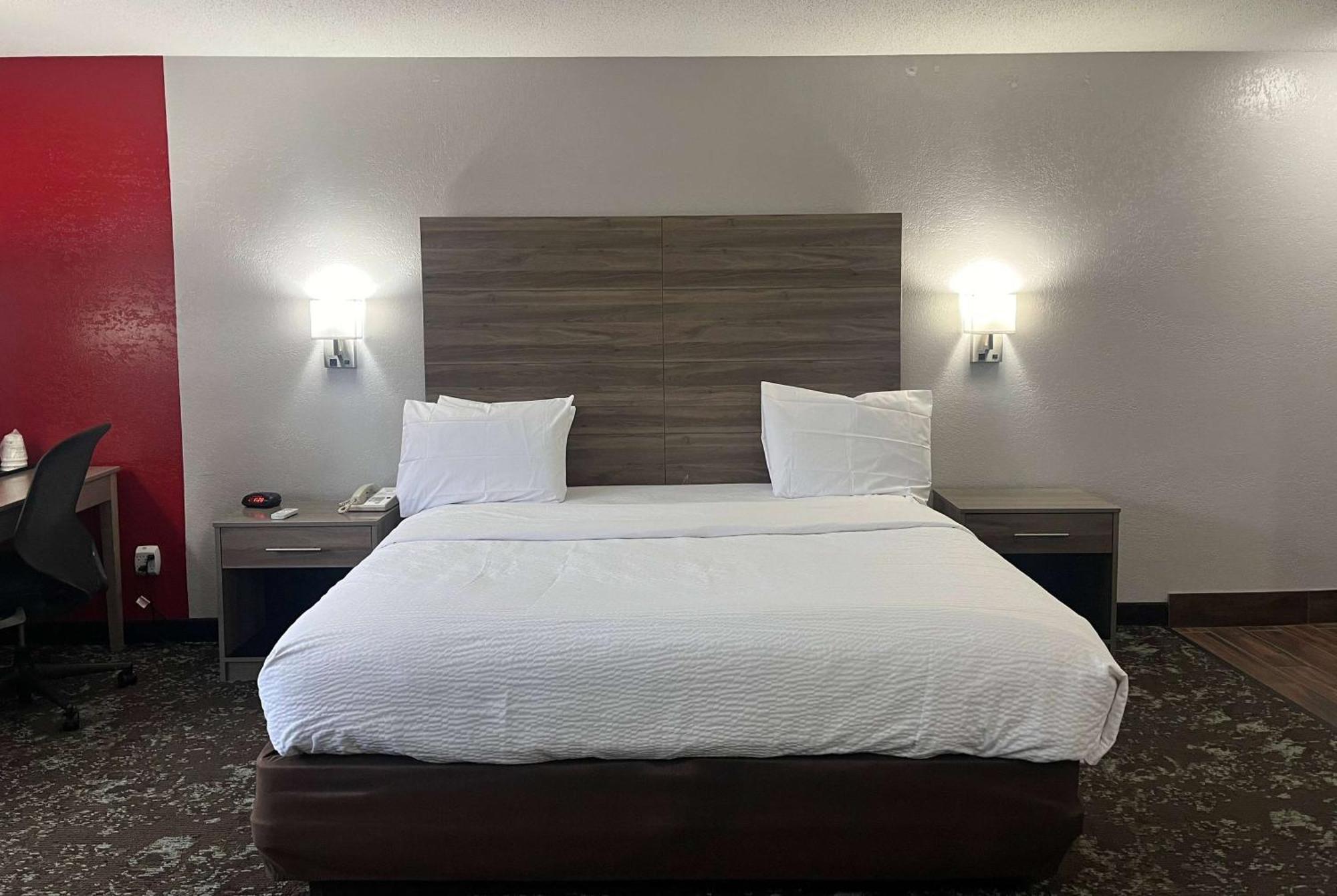Hotel Ramada By Wyndham Cedar Rapids South Exteriér fotografie